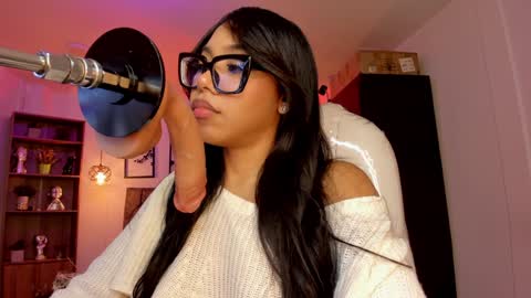 Snapshot of olivia__ds chatting on 01/15/25, 07:26 Olivia online show from 01/15/25, 07:26
