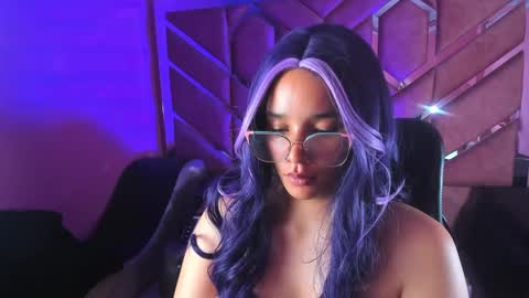 Snapshot of olivia_fox69 chatting on 03/04/25, 09:40  OLIVIA  online show from 03/04/25, 09:40
