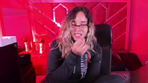 Snapshot of olivia_fox69 chatting on 02/10/26, 03:32 OLIVIA online show from 02/10/26, 03:32