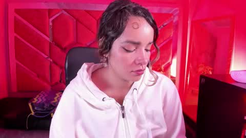 Snapshot of olivia_fox69 chatting on 03/02/26, 05:08 OLIVIA online show from 03/02/26, 05:08