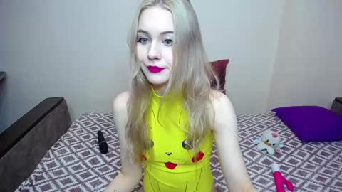 olivia_graceee online show from 02/27/25, 01:49