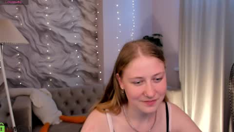 Olivia online show from 05/15/26, 11:17