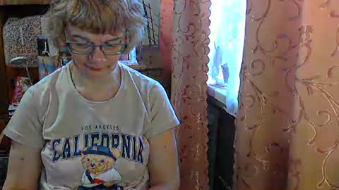 Snapshot of olivia_mia25 chatting on 03/23/26, 07:01 Olivia Mia online show from 03/23/26, 07:01