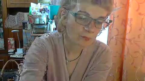 Snapshot of olivia_mia25 chatting on 04/17/26, 10:18 Olivia Mia online show from 04/17/26, 10:18