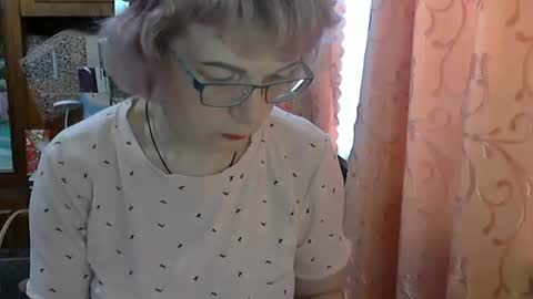 Snapshot of olivia_mia25 chatting on 05/15/26, 11:17 Olivia Mia online show from 05/15/26, 11:17