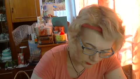 Snapshot of olivia_mia25 chatting on 06/14/26, 01:57 Olivia Mia online show from 06/14/26, 01:57