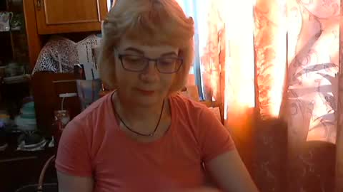 Snapshot of olivia_mia25 chatting on 06/19/26, 02:54 Olivia Mia online show from 06/19/26, 02:54