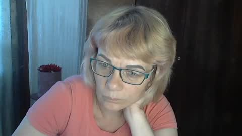 Snapshot of olivia_mia25 chatting on 07/07/26, 10:30 Olivia Mia online show from 07/07/26, 10:30