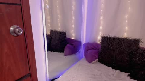 Snapshot of olivia_morryss chatting on 04/08/26, 10:32 IG Im Oliviamorrys X OliviaMorrys online show from 04/08/26, 10:32