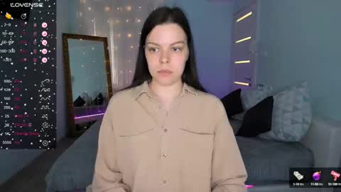 Snapshot of olivia_munn chatting on 03/03/25, 08:38 Olivia online show from 03/03/25, 08:38