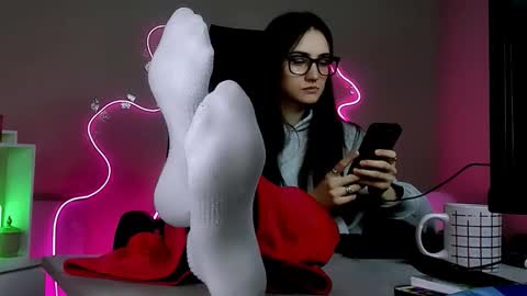 olivia_norton_ online show from 03/16/26, 04:11