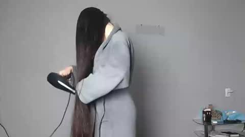 Olivia online show from 11/05/25, 02:44