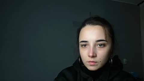 Olivia online show from 11/23/25, 05:46