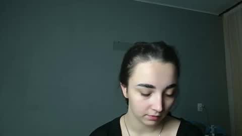 Olivia online show from 12/03/25, 01:53