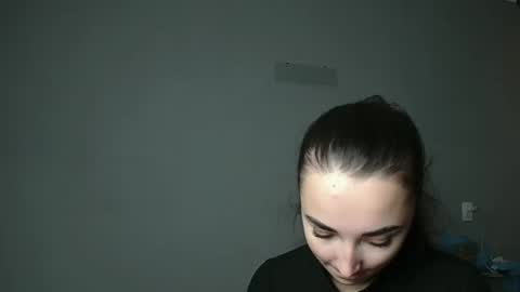 Olivia online show from 12/13/25, 09:09