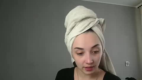 Olivia online show from 03/05/26, 12:34