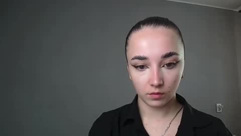 Olivia online show from 05/05/26, 11:07