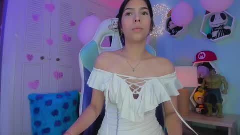 olivia_pretty_ online show from 02/26/25, 12:14