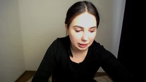 Snapshot of olivia_red_ chatting on 11/18/25, 09:03 Olivia online show from 11/18/25, 09:03