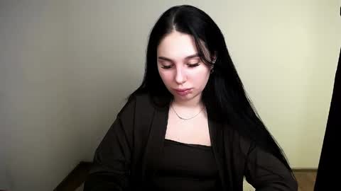 Olivia online show from 04/15/26, 08:53