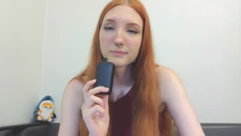 Snapshot of olivia_rid chatting on 12/12/24, 10:20  OLIVIA    online show from 12/12/24, 10:20