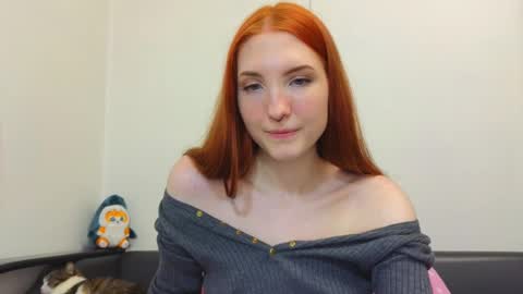 Snapshot of olivia_rid chatting on 12/26/24, 12:57  OLIVIA    online show from 12/26/24, 12:57