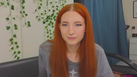 Snapshot of olivia_rid chatting on 10/03/25, 08:06  OLIVIA    online show from 10/03/25, 08:06