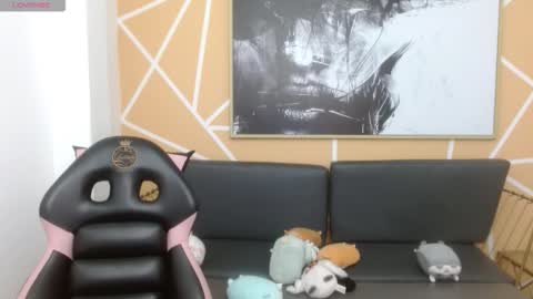 Snapshot of olivia_russo chatting on 01/10/26, 08:10 Olivia online show from 01/10/26, 08:10