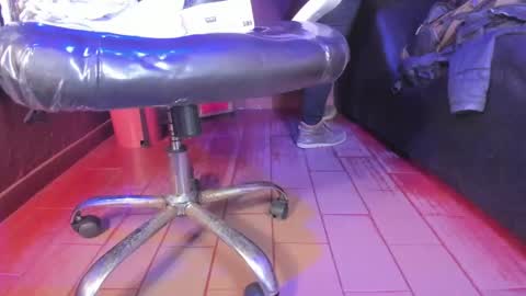   online show from 02/08/25, 01:01