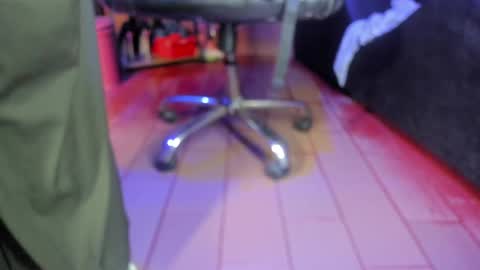   online show from 03/01/25, 01:18