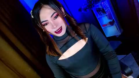 Snapshot of olivia_the_temptress27 chatting on 09/09/25, 05:01 Miss OLIVIA online show from 09/09/25, 05:01