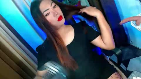Snapshot of olivia_the_temptress27 chatting on 09/21/25, 09:33 Miss OLIVIA online show from 09/21/25, 09:33