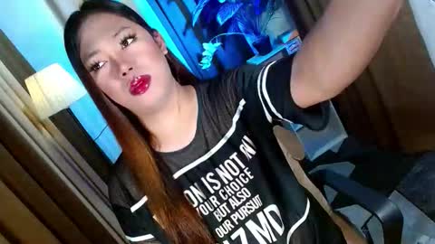 Miss OLIVIA online show from 11/08/25, 09:09