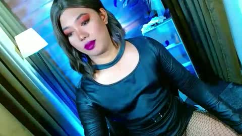Snapshot of olivia_the_temptress27 chatting on 05/16/26, 06:21 Miss OLIVIA online show from 05/16/26, 06:21