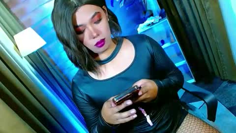 Snapshot of olivia_the_temptress27 chatting on 05/16/26, 10:36 Miss OLIVIA online show from 05/16/26, 10:36