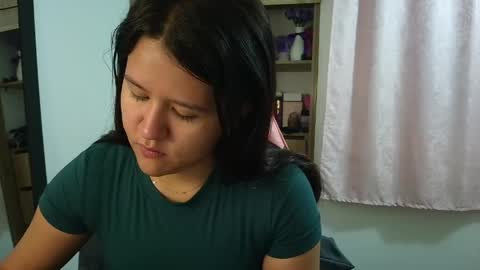 Olivia online show from 04/17/26, 12:08