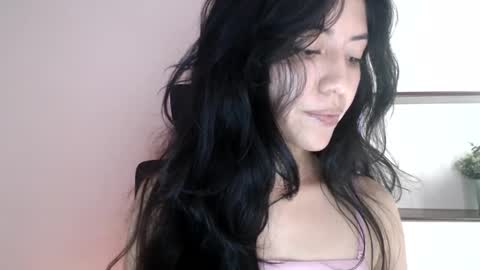 oliviaaa__ online show from 10/07/25, 04:15