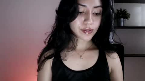 oliviaaa__ online show from 10/12/25, 09:03
