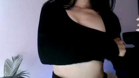 Snapshot of oliviaaa__ chatting on 03/04/26, 03:51 oliviaaa__ online show from 03/04/26, 03:51