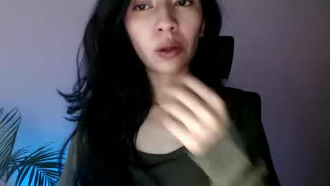 Snapshot of oliviaaa__ chatting on 03/17/26, 03:59 oliviaaa__ online show from 03/17/26, 03:59