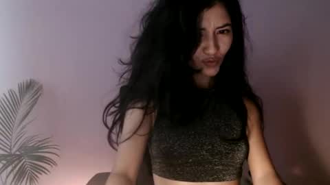 Snapshot of oliviaaa__ chatting on 04/30/26, 10:03 oliviaaa__ online show from 04/30/26, 10:03