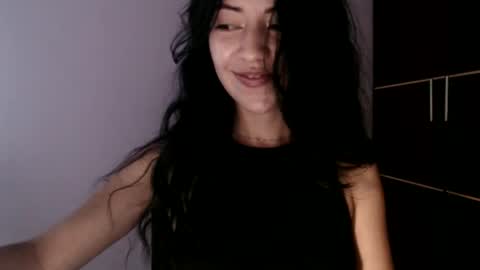 Snapshot of oliviaaa__ chatting on 05/08/26, 06:13 oliviaaa__ online show from 05/08/26, 06:13