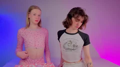 Snapshot of oliviaapink chatting on 02/14/26, 08:16 oliviaapink online show from 02/14/26, 08:16