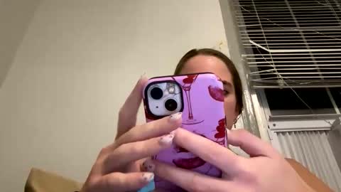 oliviaaraee online show from 02/05/26, 04:28