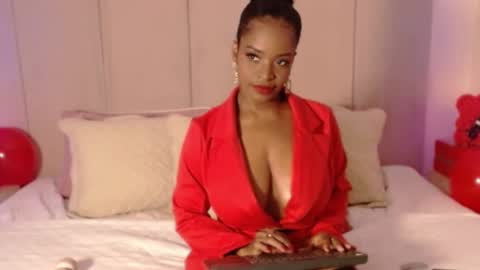 Snapshot of oliviabeneett chatting on 02/16/25, 04:10 My name is olivia but can you call me Oli online show from 02/16/25, 04:10