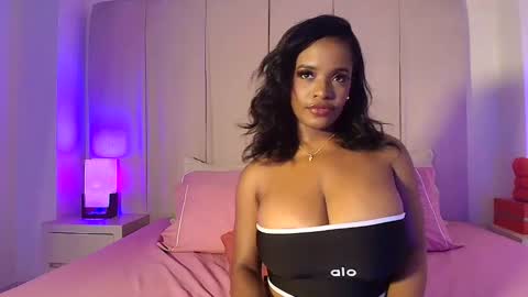 Snapshot of oliviabeneett chatting on 09/29/25, 06:46 My name is olivia but can you call me Oli online show from 09/29/25, 06:46