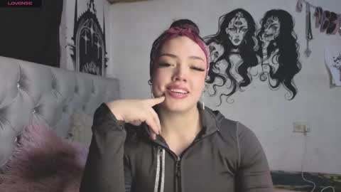 Snapshot of oliviabluee10 chatting on 02/28/26, 02:56 oliviabluee10 online show from 02/28/26, 02:56