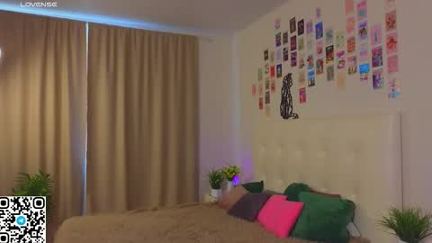 Olivia online show from 10/18/25, 02:14