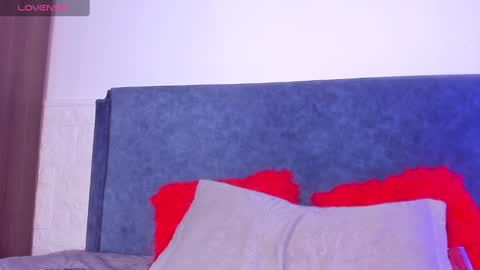 OLIVIA online show from 12/11/24, 11:32