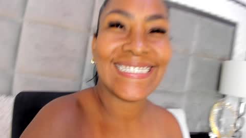 Olivia Burning online show from 01/20/25, 10:37